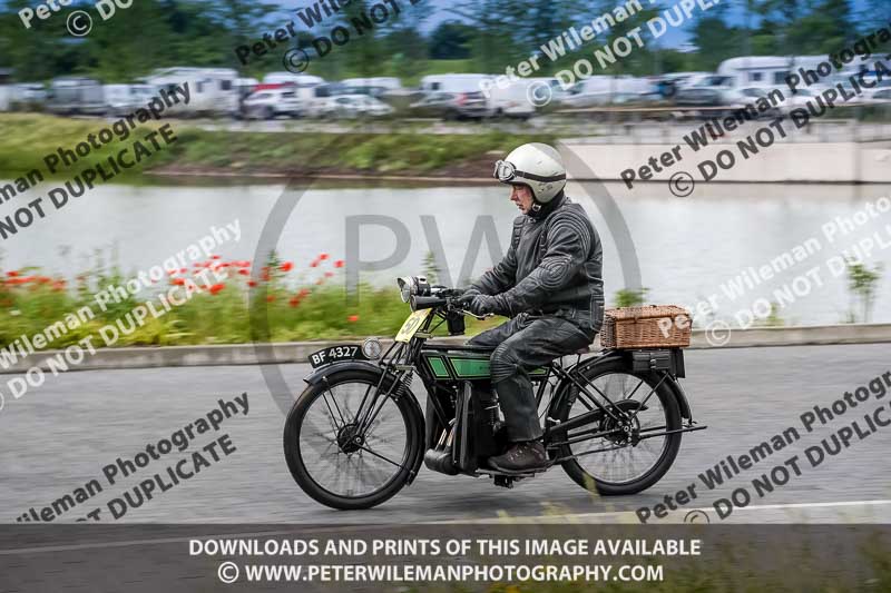 Vintage motorcycle club;eventdigitalimages;no limits trackdays;peter wileman photography;vintage motocycles;vmcc banbury run photographs